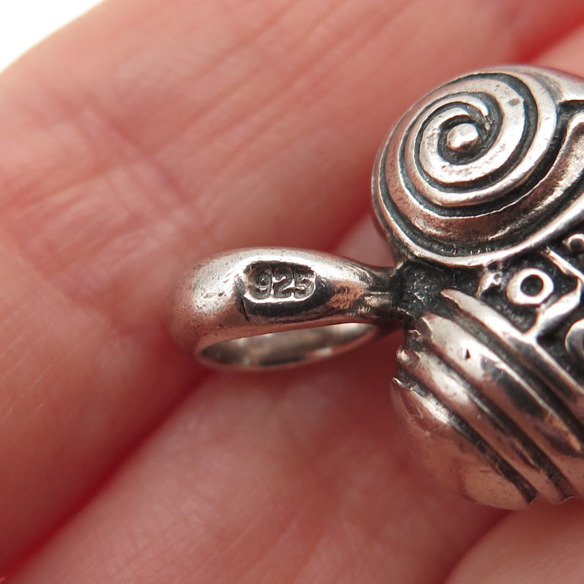 LAGOS Caviar 925 Sterling Silver Vintage Heart of Philadelphia Charm Pendant