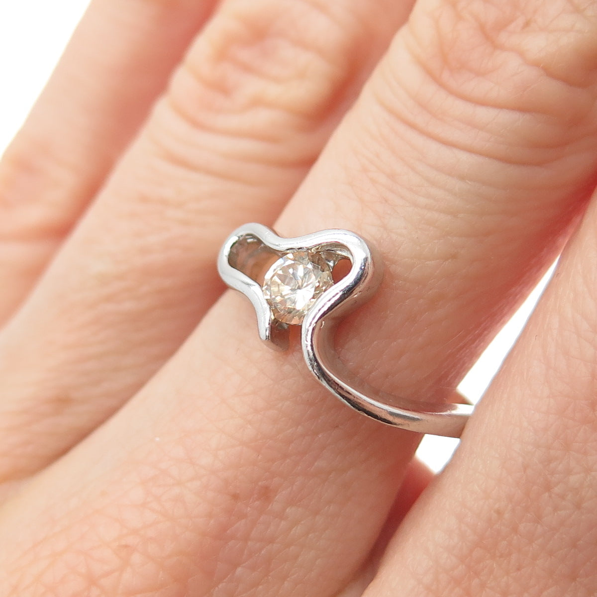 925 Sterling Silver Round-Cut Champagne C Z Modernist Heart Ring Size 7.75