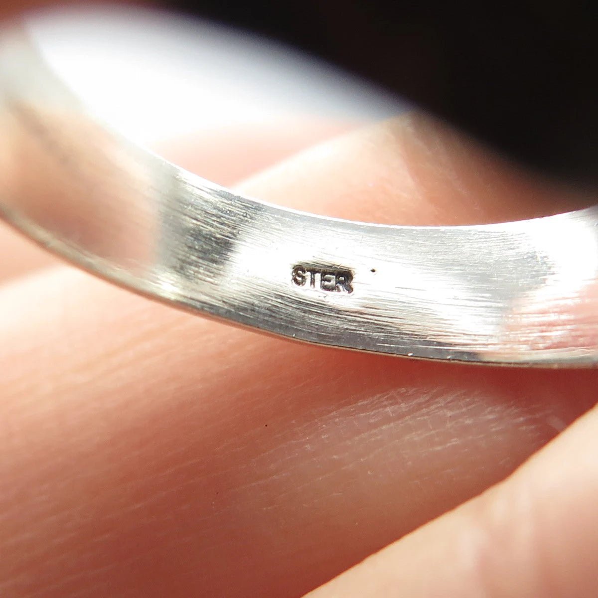 925 Sterling Silver Vintage Ribbed Ring Size 10.25