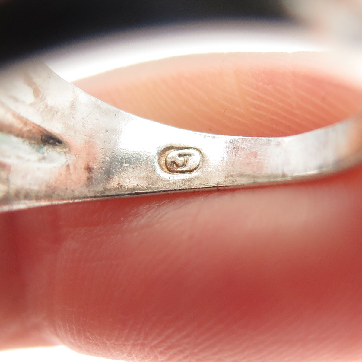 925 Sterling Silver Vintage Modernist Ribbed Oxidized Ring Size 6.75