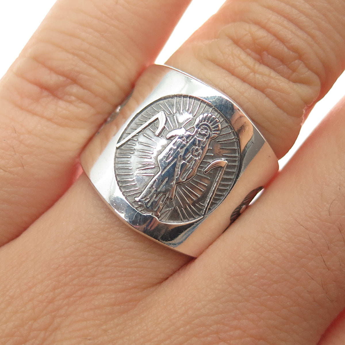925 Sterling Silver Vintage Santa Muerte Oxidized Ring Size 7.25
