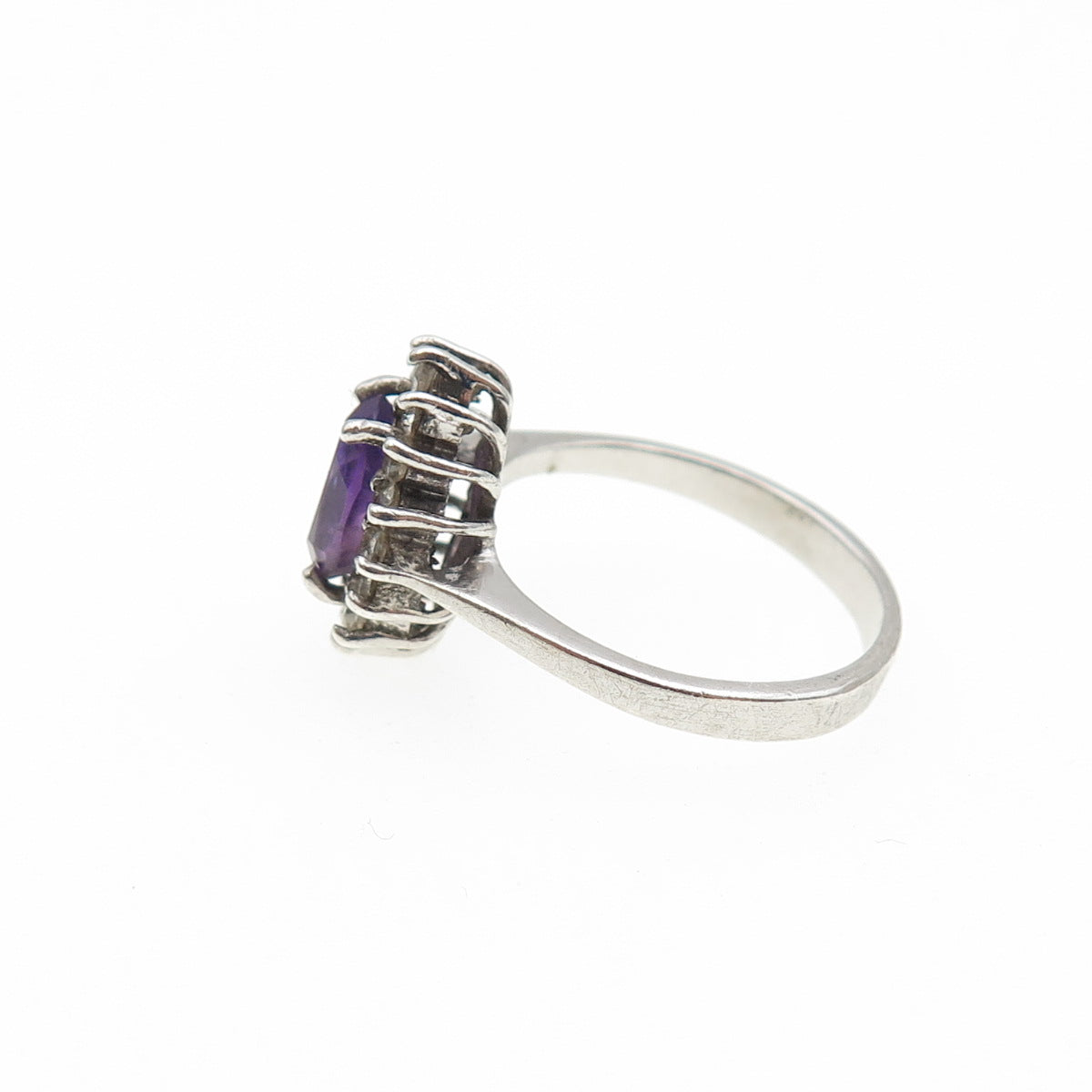 925 Sterling Silver Vintage Real Oval-Cut Amethyst & Round-Cut C Z Ring Size 6