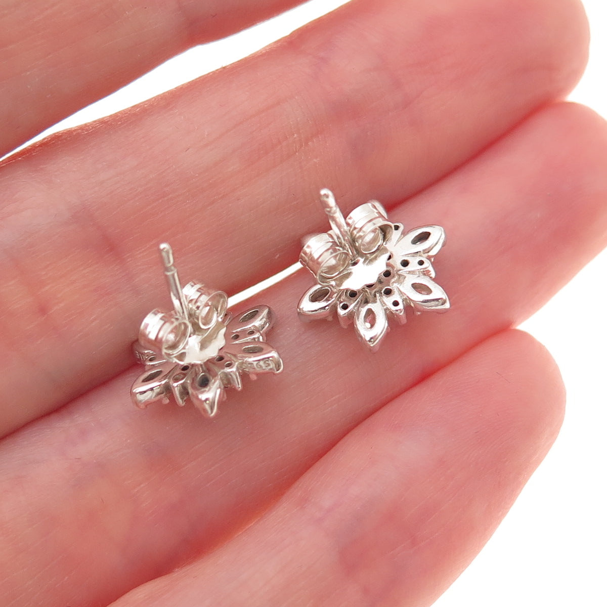 Pandora 925 Sterling Silver White & Blue C Z Sparkling Snowflake Stud Earrings