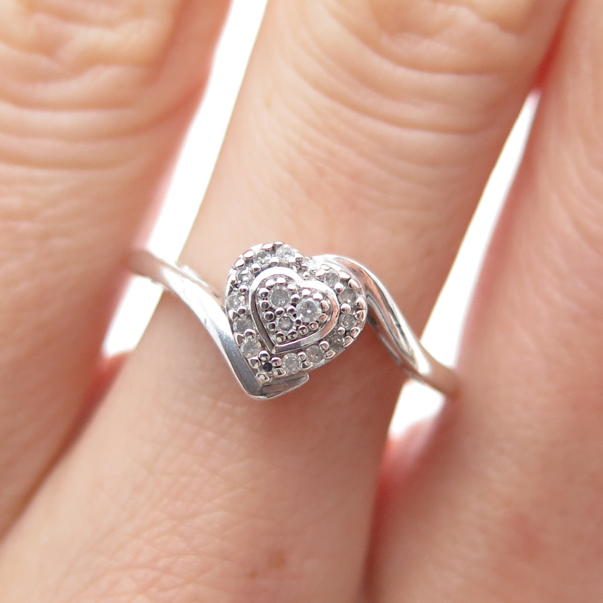 JASANI DESIGNS 925 Sterling Silver Real Diamond Heart Bypass Ring Size 6.75
