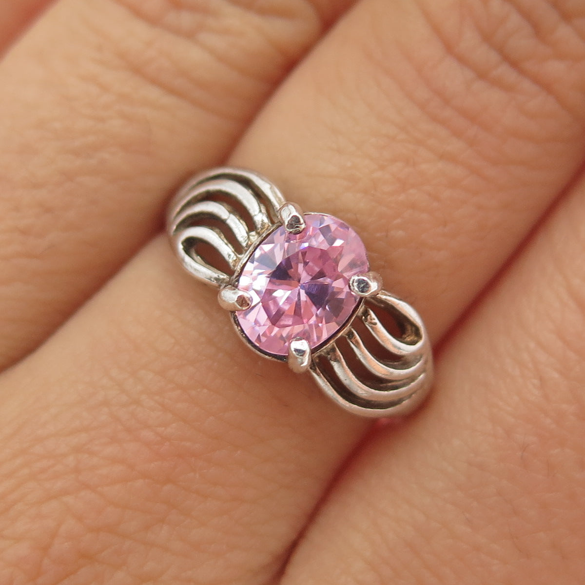 925 Sterling Silver Vintage Oval-Cut Pink C Z Modernist Ring Size 7