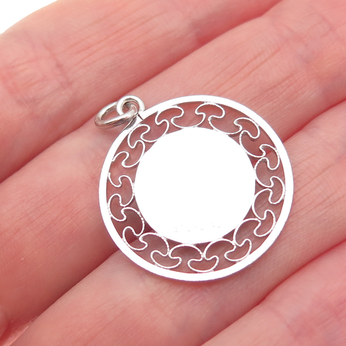925 Sterling Silver Vintage Ornate Filigree Round Tag Charm Pendant