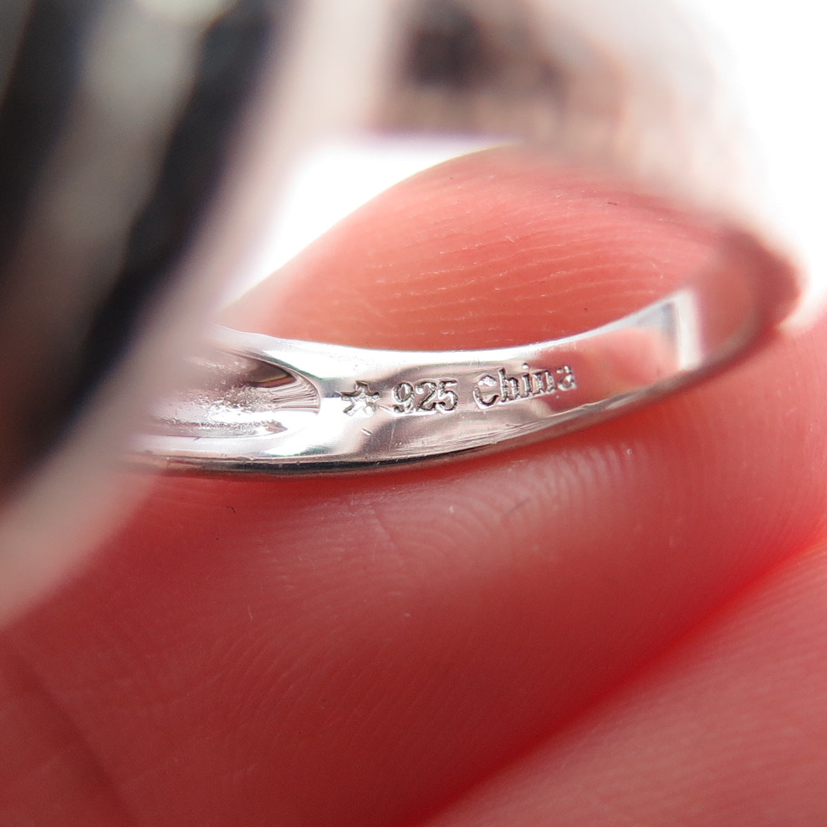 925 Sterling Silver Real Round-Cut Black Spinel Hammered Ring Size 6.25