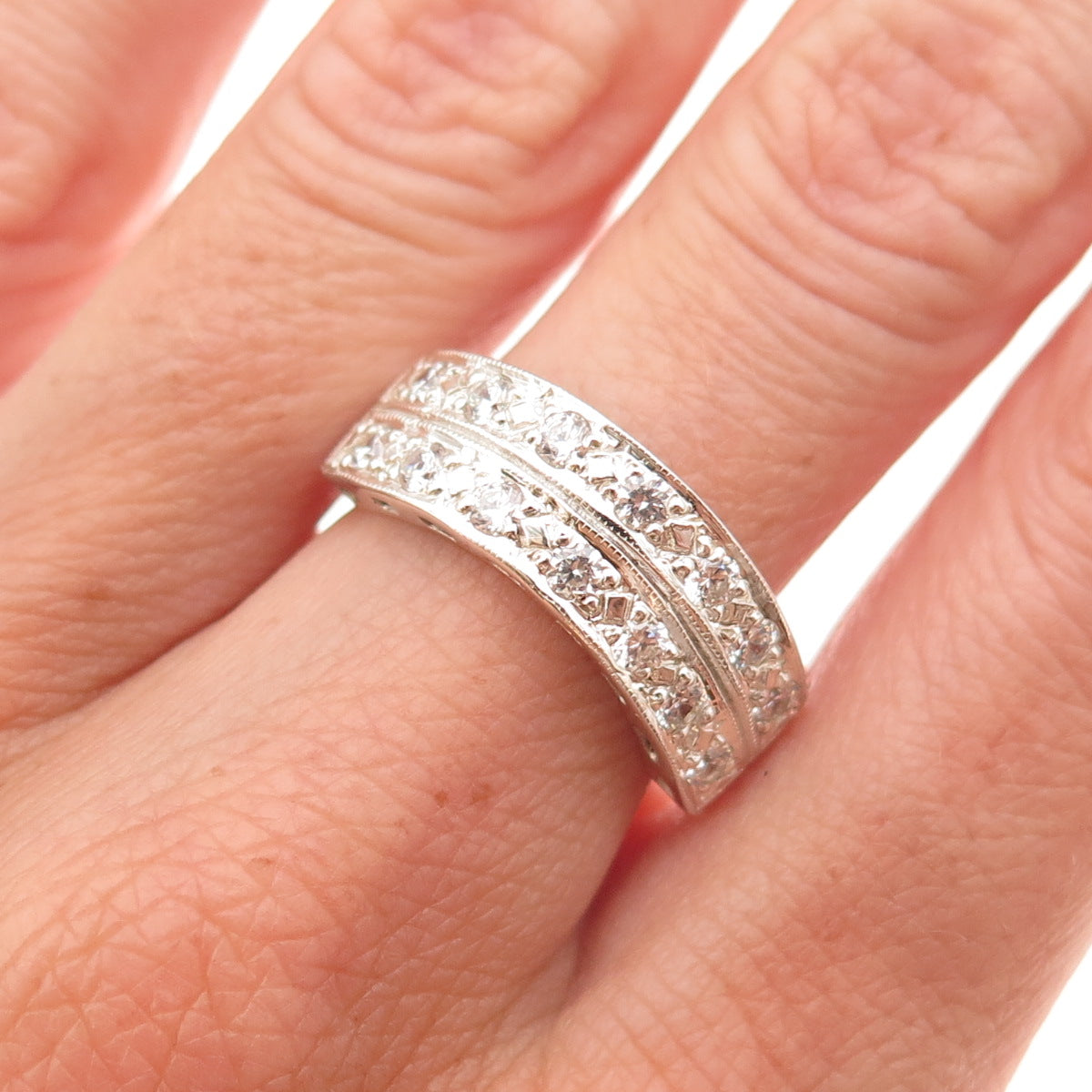 925 Sterling Silver Vintage Round-Cut C Z Wavy Ring Size 7.25