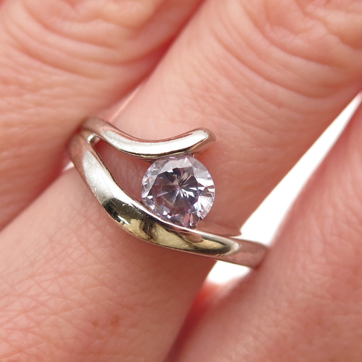 Charles Winston 925 Sterling Silver Round-Cut Lavender C Z Overlap Ring Size 7