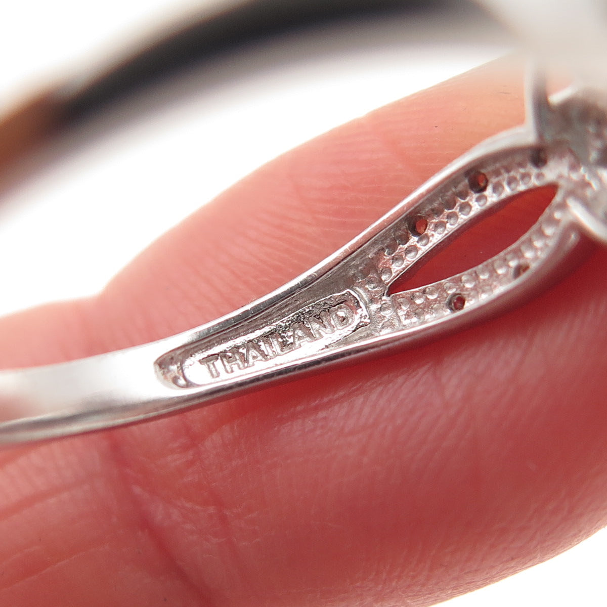 925 Sterling Silver Real Round-Cut Blue Topaz & C Z Ring Size 9