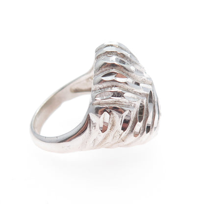 925 Sterling Silver Vintage Modernist Diamond-Cut Dome Ring Size 7