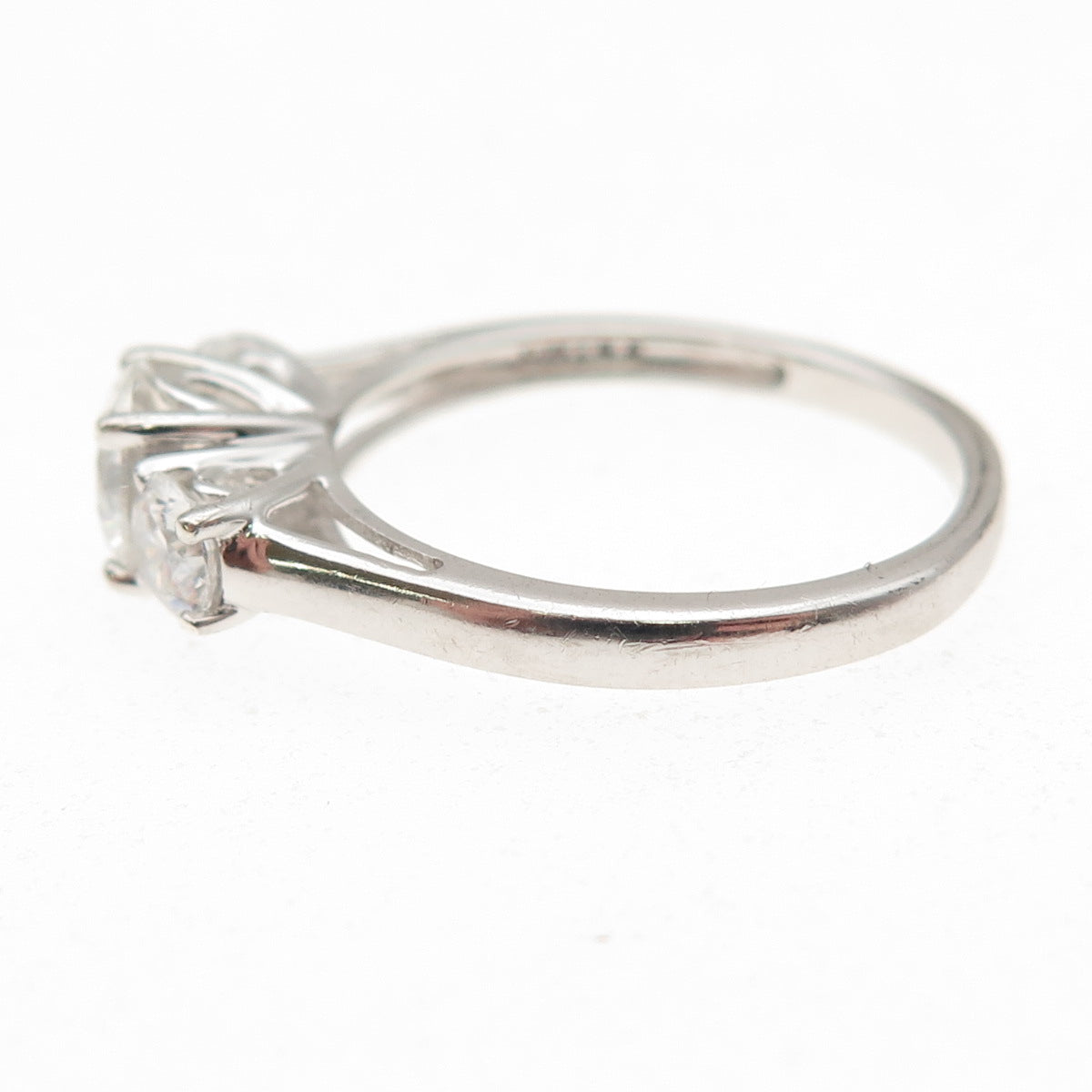 925 Sterling Silver Round-Cut C Z Engagement Ring Size 7.25