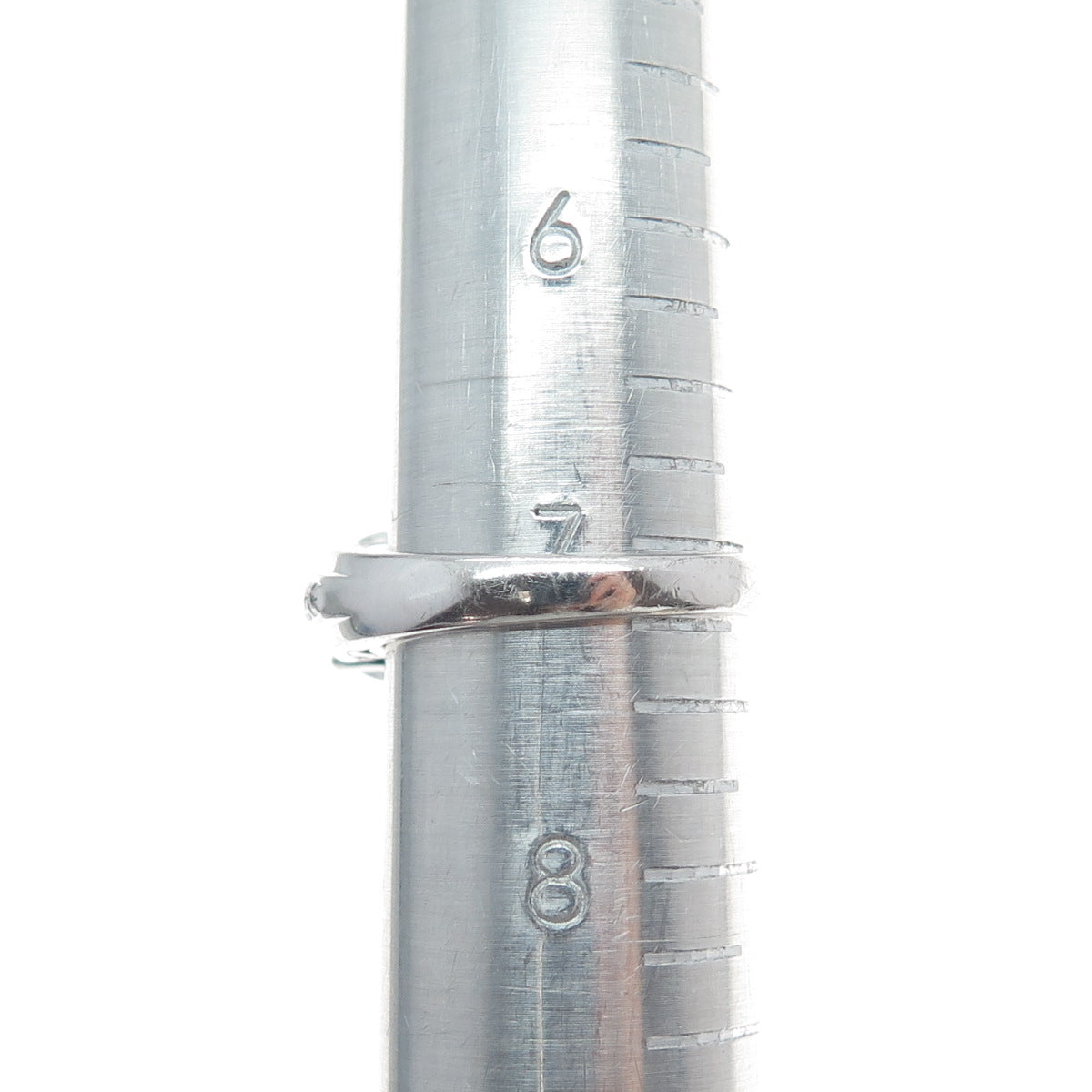 925 Sterling Silver Round-Cut Shaped C Z Engagement Ring Size 7.25