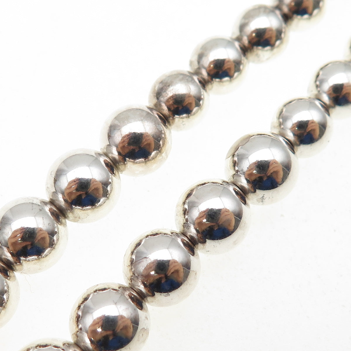 TIFFANY & CO. 925 Sterling Silver Vintage Graduated HardWear Beaded Necklace 16"