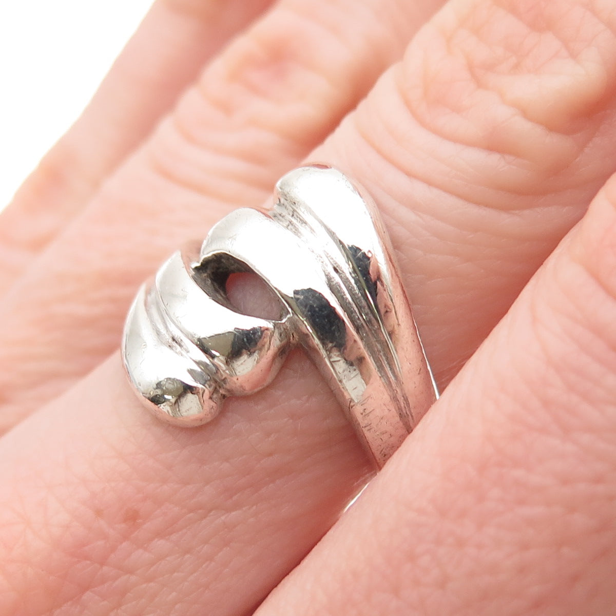 925 Sterling Silver Vintage Modernist Bypass Oxidized Ring Size 5.75