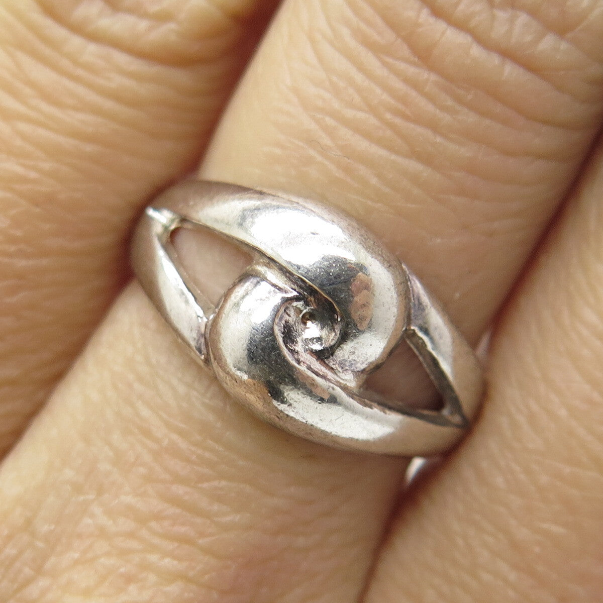 CHAPAL ZENRAY 925 Sterling Silver Vintage Interlocked Ring Size 7.25