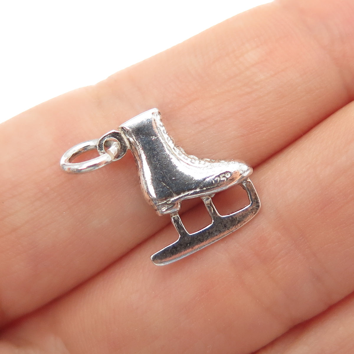 925 Sterling Silver Vintage Ice Skating Shoe Mini 3D Charm Pendant