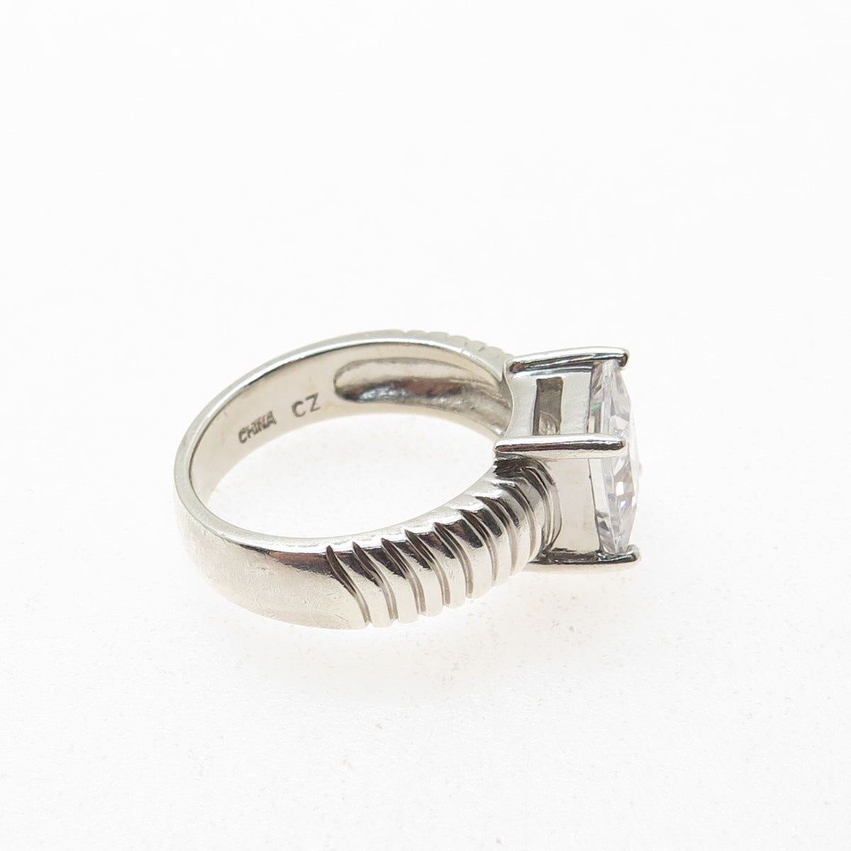 925 Sterling Silver Vintage Princess-Cut C Z Ribbed Ring Size 7.25