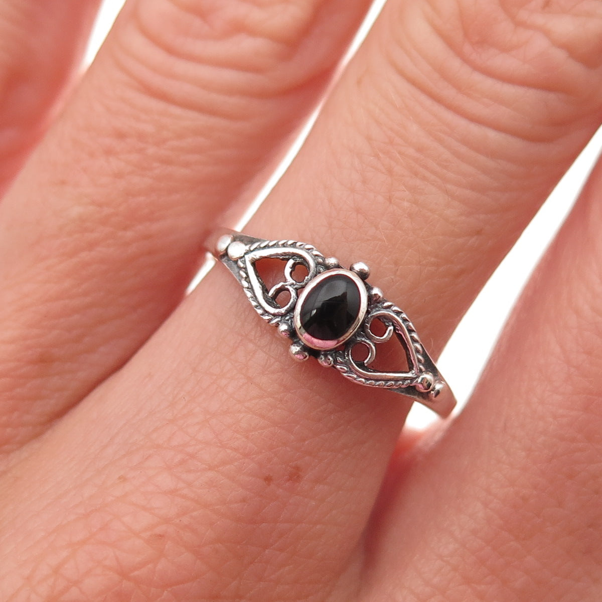 925 Sterling Silver Vintage Real Black Onyx Heart Oxidized Ring Size 8