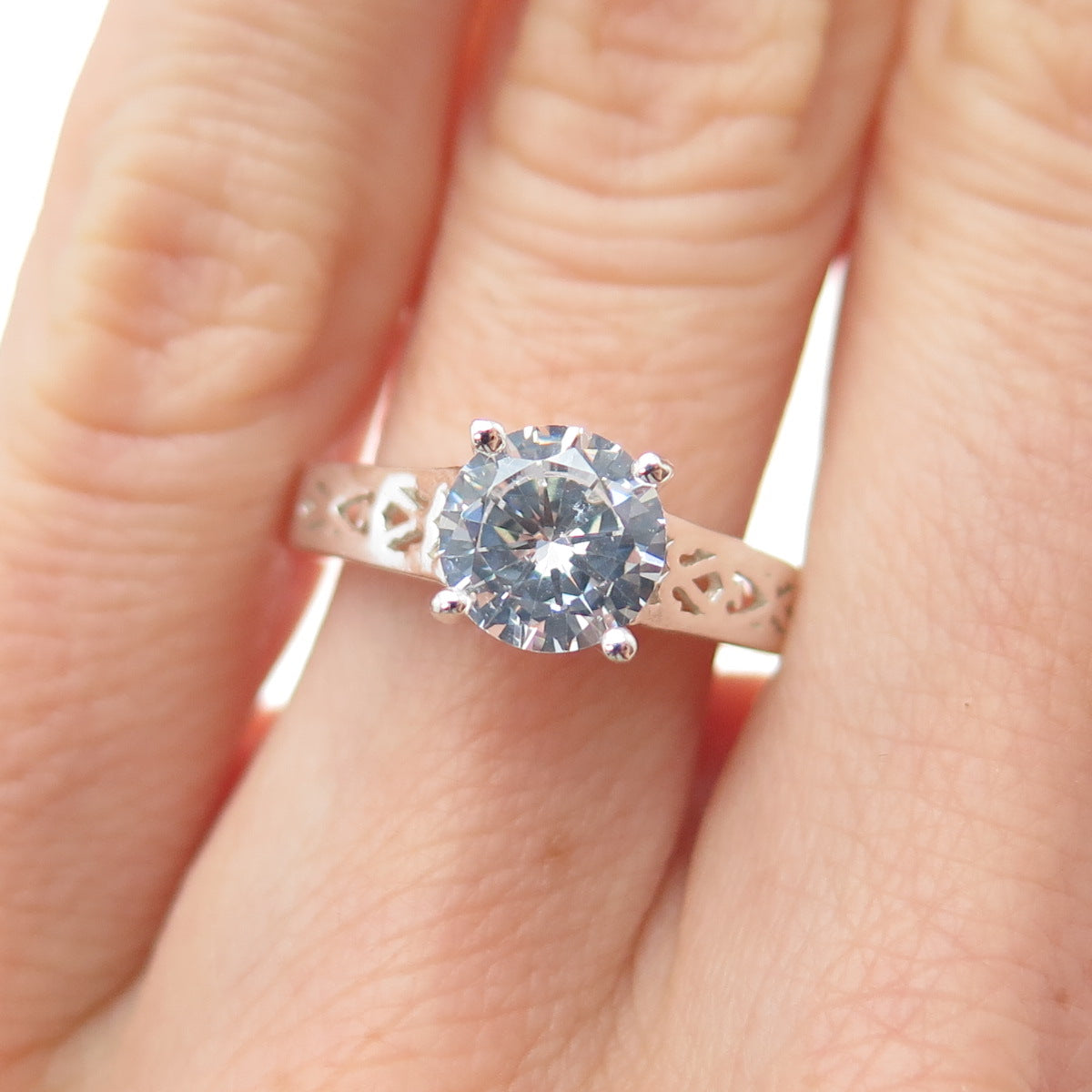 925 Sterling Silver Round-Cut C Z Engagement Ring Size 6