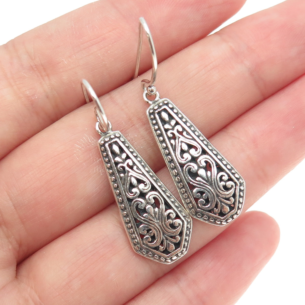 925 Sterling Silver Vintage Ornate Floral Teardrop Dangling Earrings