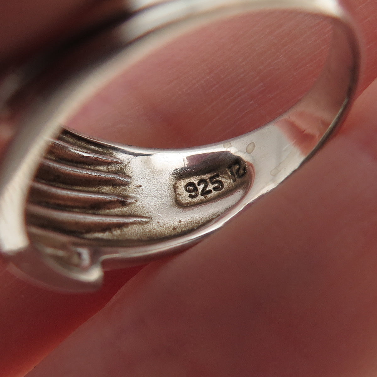 Ross Simons 925 Sterling Silver Vintage Modernist Oxidized Ring Size 8