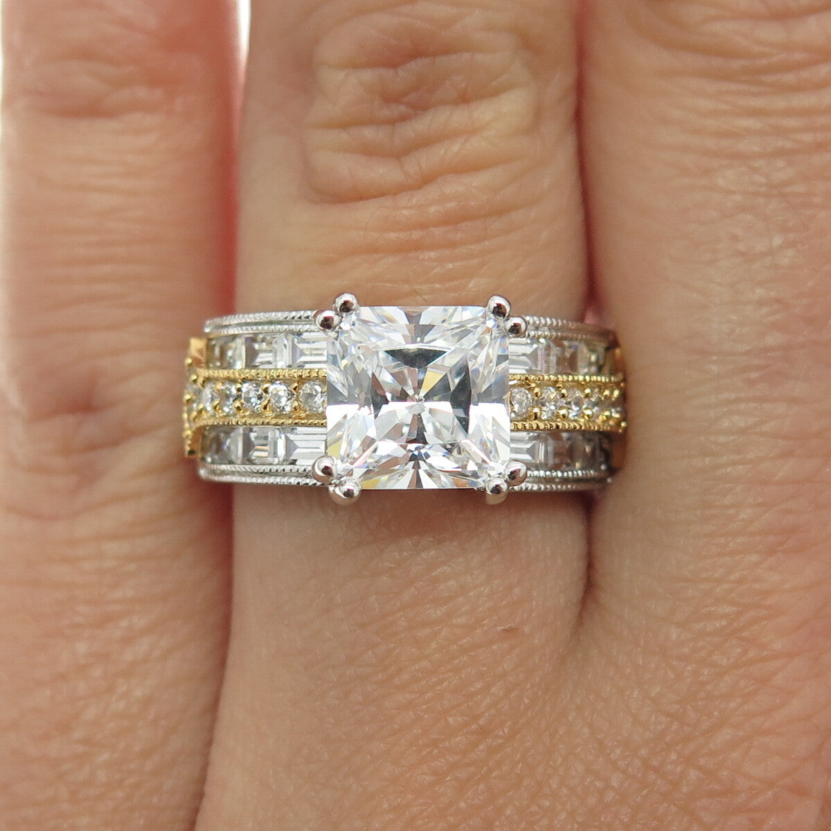 925 Sterling Silver 2-Tone Cushion Emerald & Round-Cut Shaped C Z Ring Size 7