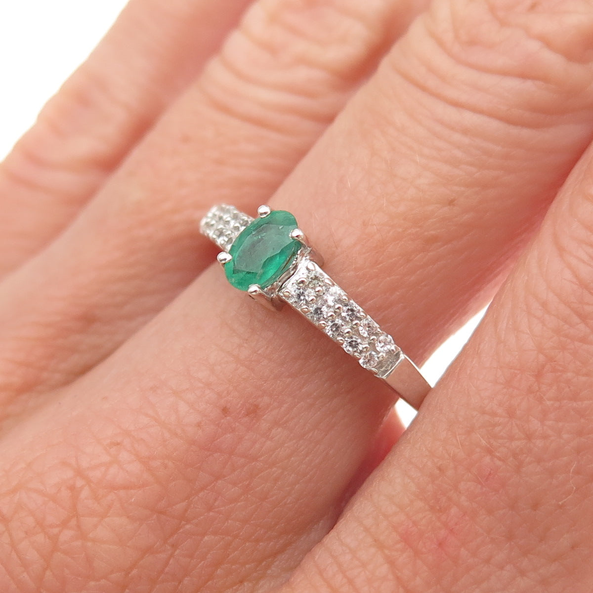 Chuck Clemency 925 Sterling Silver Real Emerald & White Topaz Ring Size 7