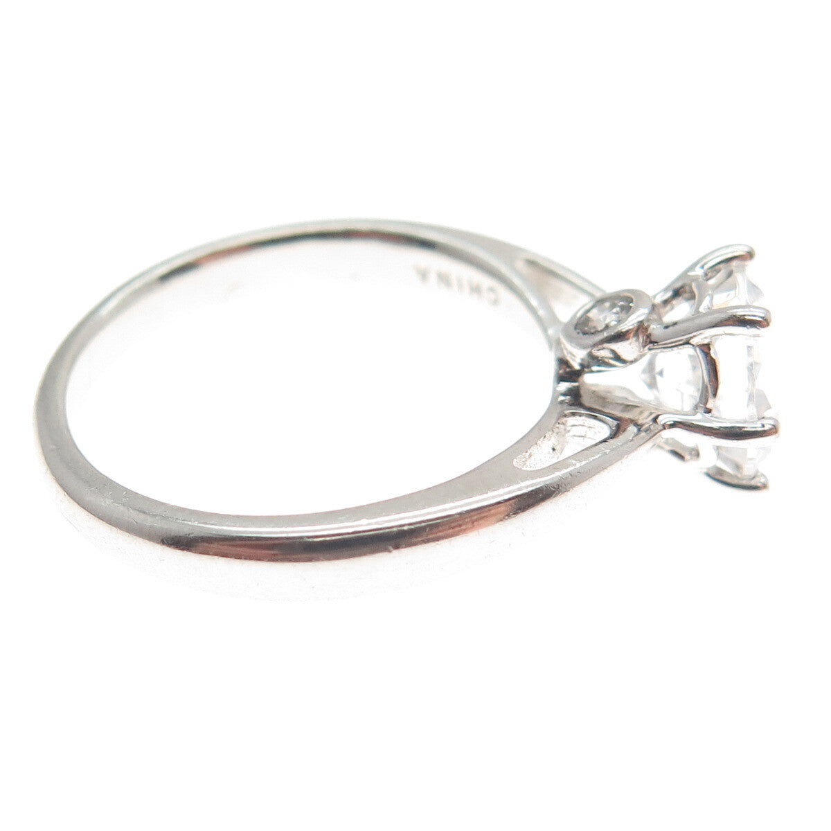 925 Sterling Silver Round-Cut Shaped C Z Engagement Ring Size 8.25