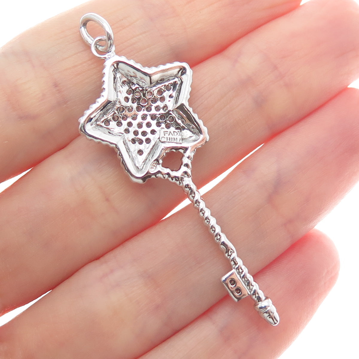 FADI 925 Sterling Silver Round-Cut C Z Star Key Charm Pendant