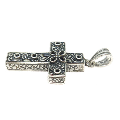925 Sterling Silver Vintage Ornate Cross Pendant
