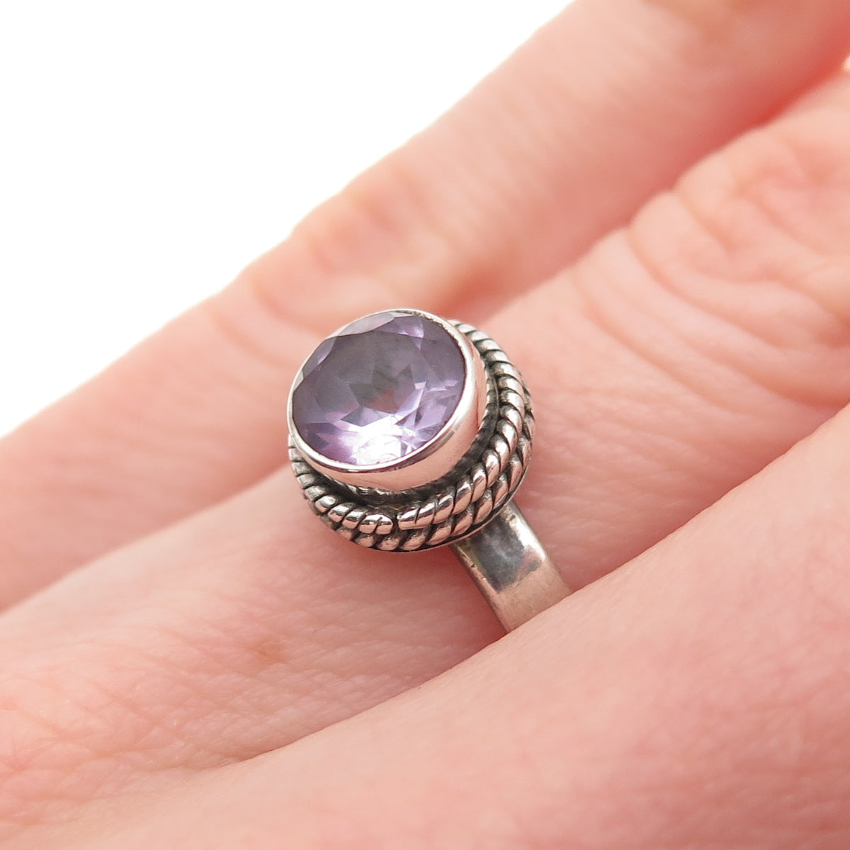 925 Sterling Silver Vintage Real Round-Cut Amethyst Oxidized Ring Size 5.75