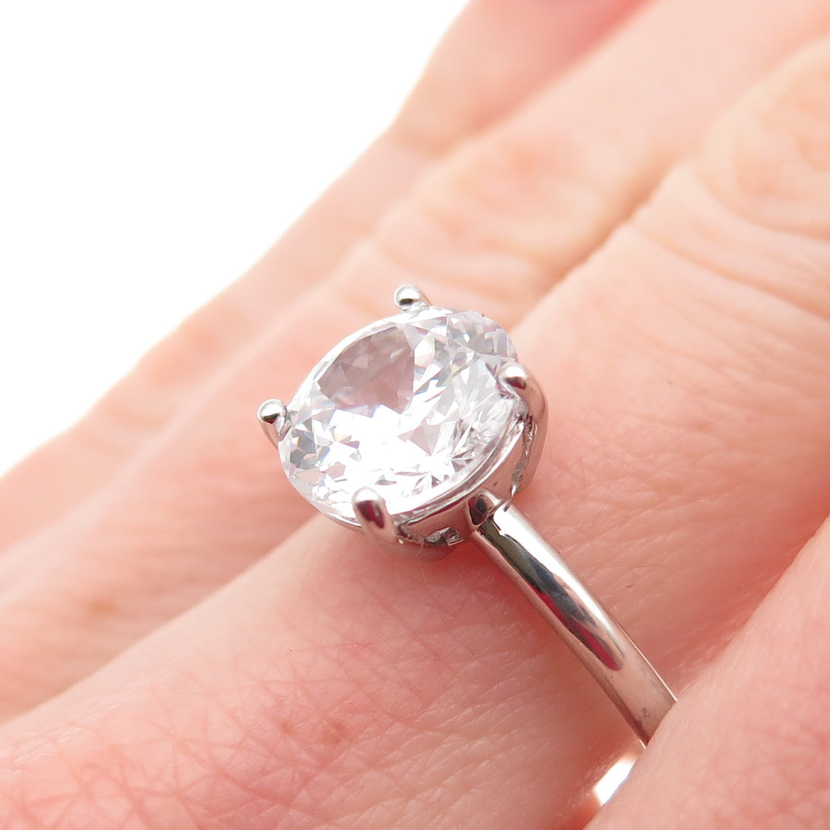 DSMK 925 Sterling Silver Round-Cut C Z Engagement Ring Size 7