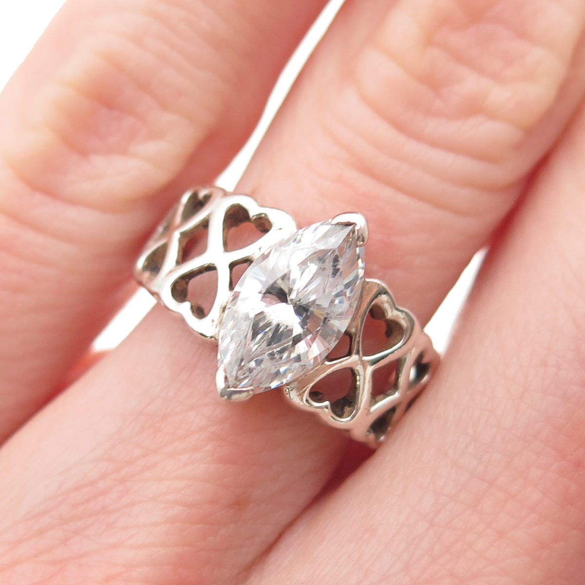 925 Sterling Silver Vintage Marquise-Cut C Z Heart Link Ring Size 6