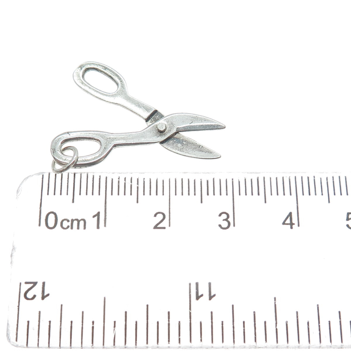 MAISELS INDIAN TRADING Sterling Silver Vintage Movable Scissors Charm Pendant