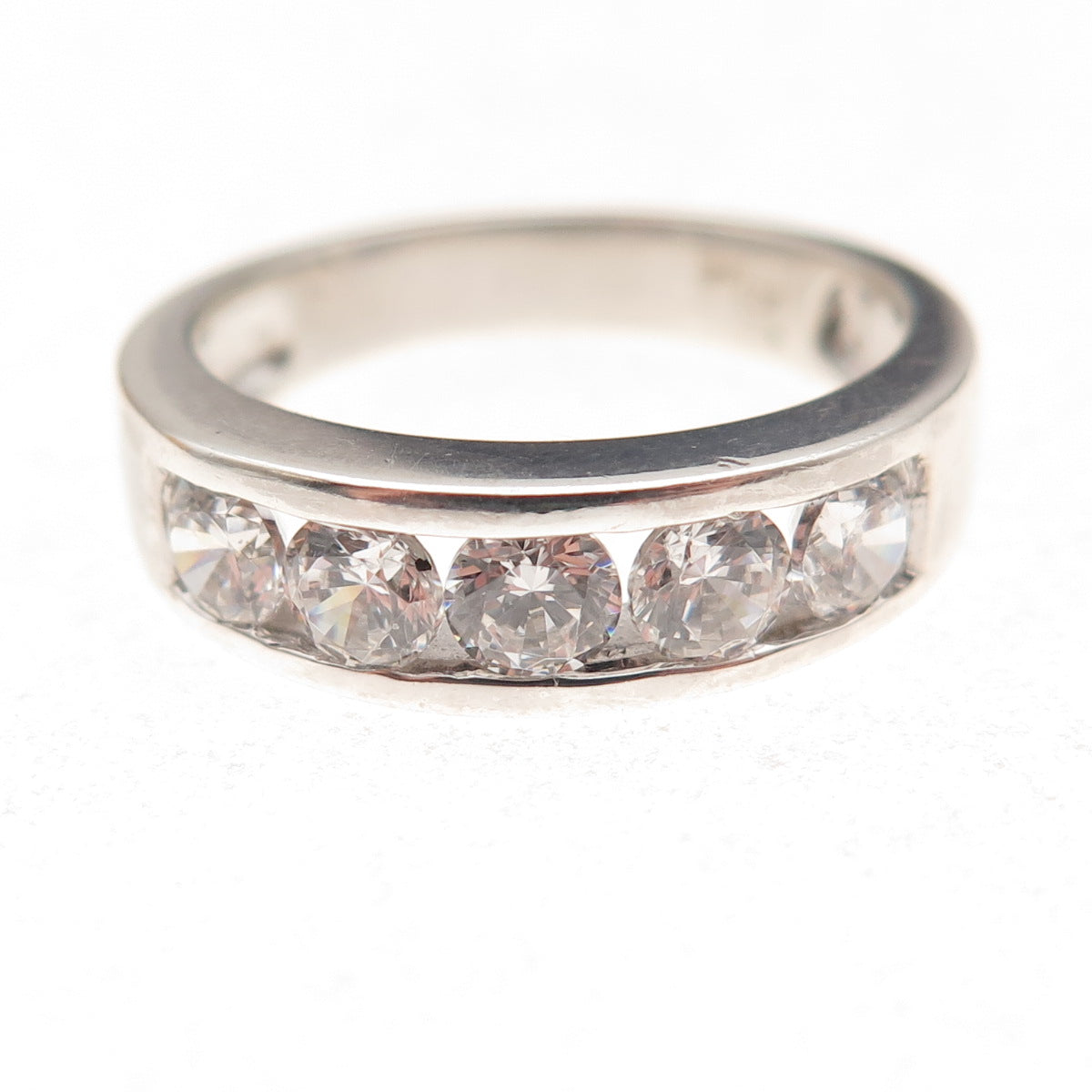 925 Sterling Silver Round-Cut C Z Ring Size 7.5