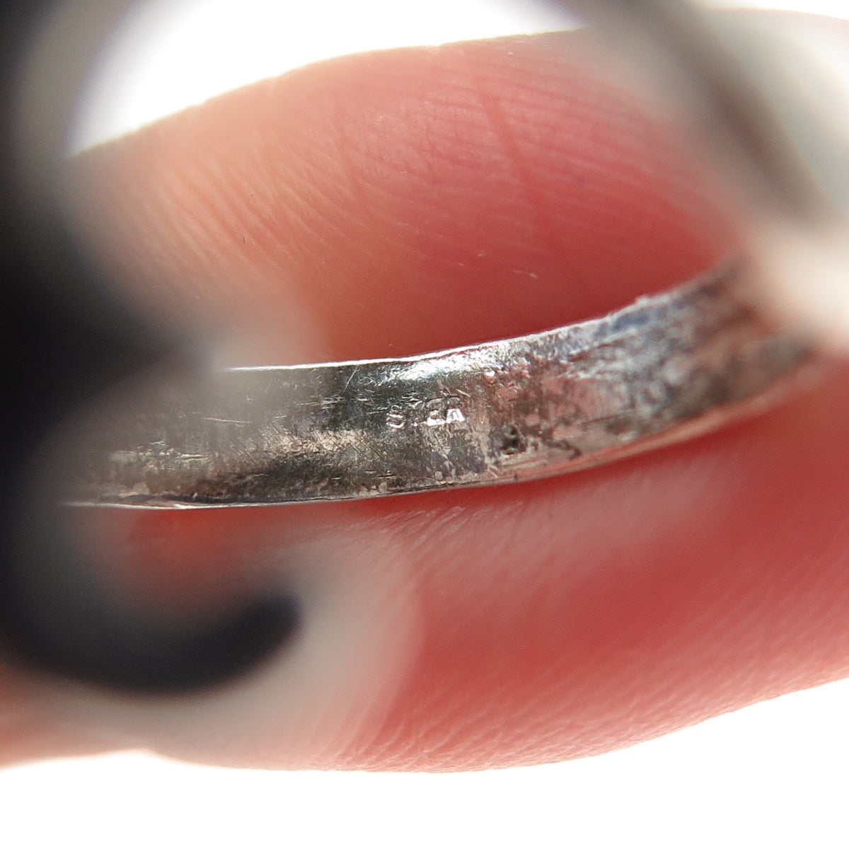 925 Sterling Silver Vintage Om Mantra Oxidized Ring Size 8.25