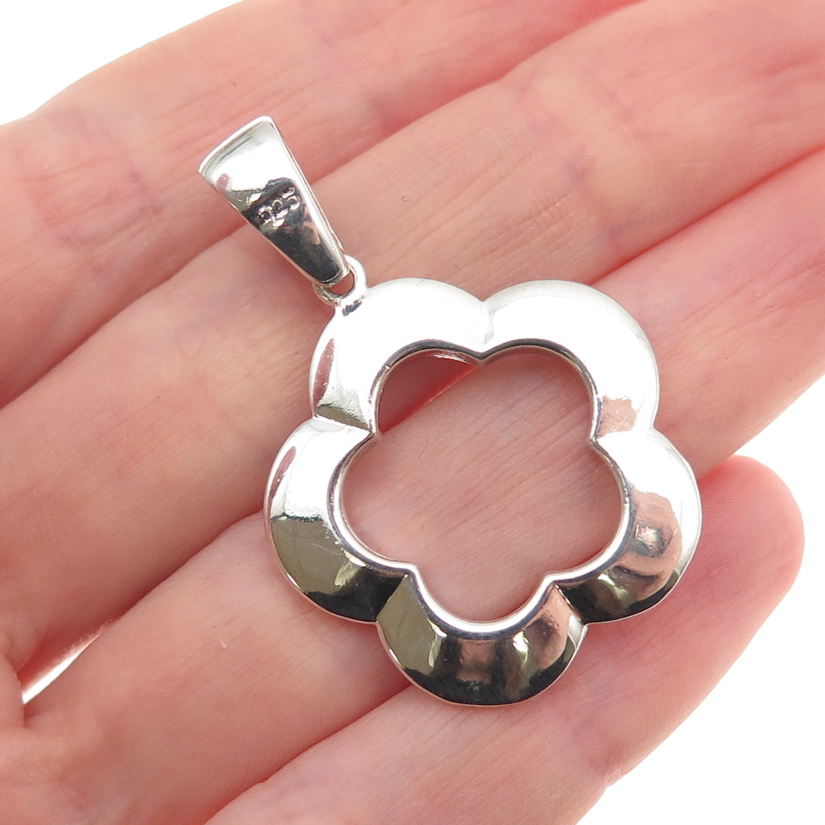 925 Sterling Silver Vintage Flower Charm Pendant