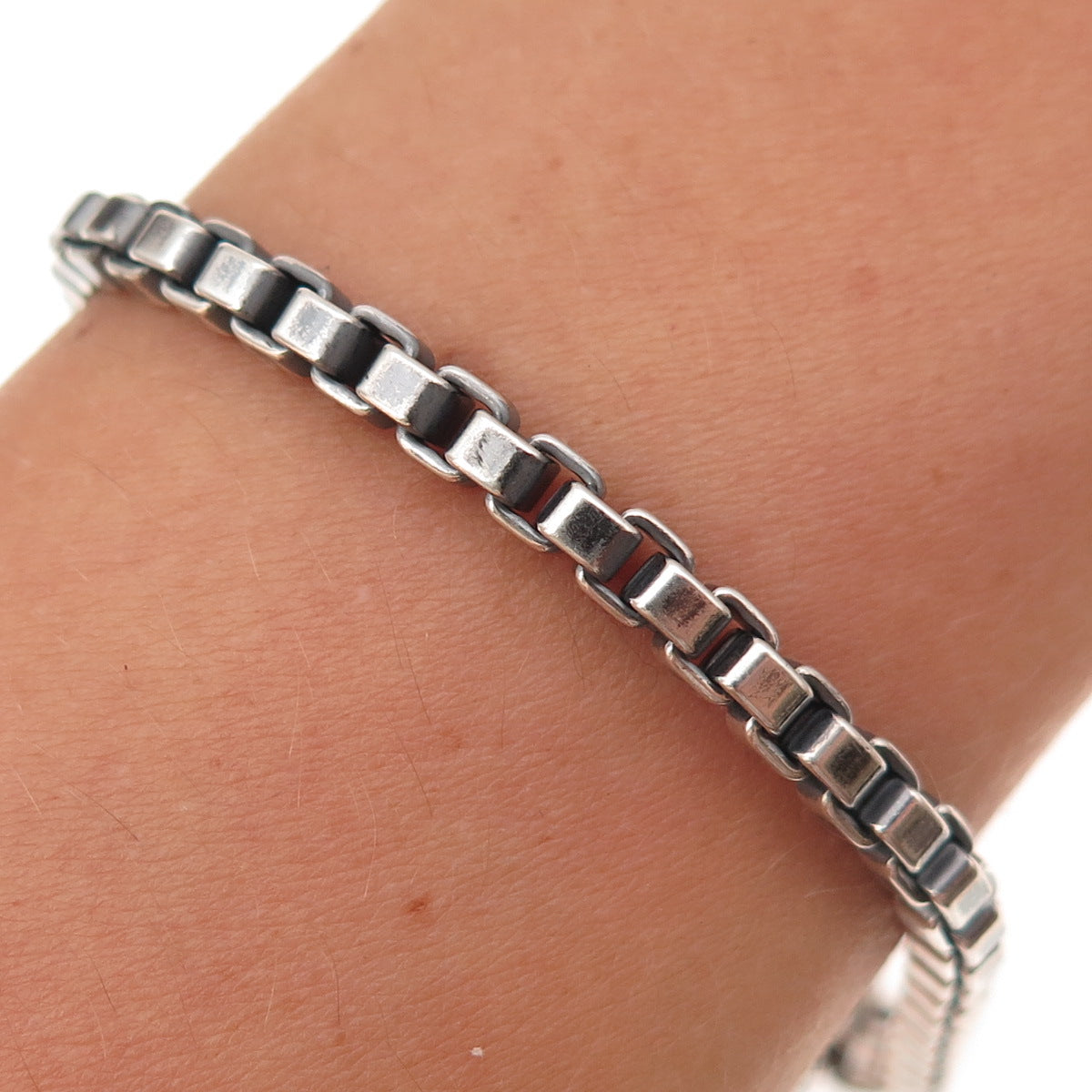 Tiffany & Co. 925 Sterling Silver Vintage Venetian Link Bracelet 7.25"