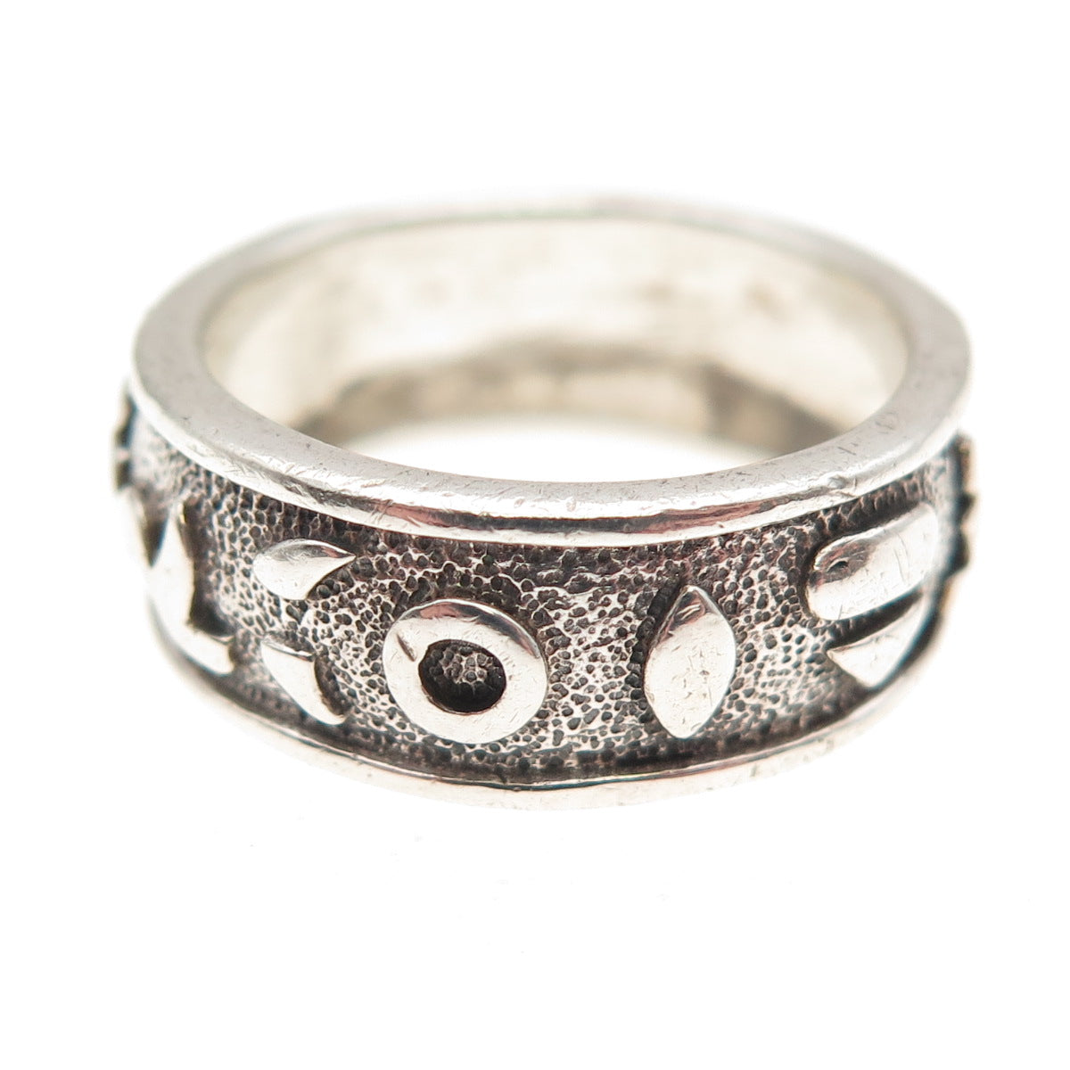925 Sterling Silver Vintage Symbol All Around Oxidized Band Ring Size 7