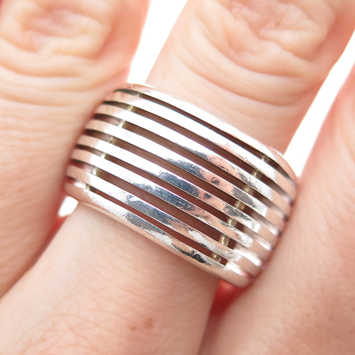 ZEBRA 925 Sterling Silver Vintage Modernist Ribbed Band Ring Size 7.75