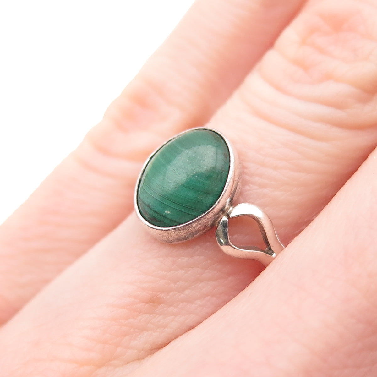 Old Pawn Sterling Silver Vintage Southwestern Malachite Tribal Ring Size 4.75
