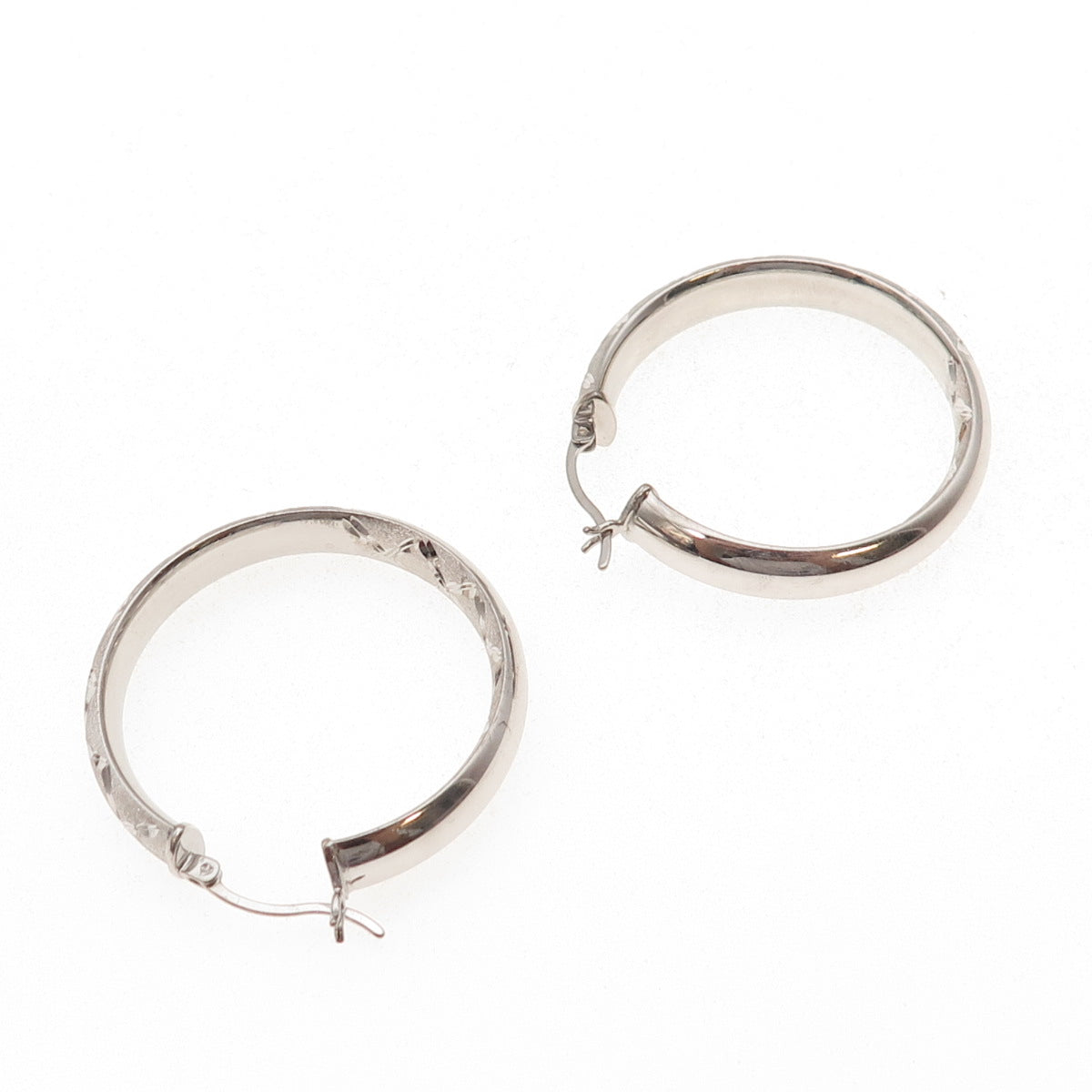 Annika Witt 925 Sterling Silver Diamond-Pattern In & Out Hoop Earrings