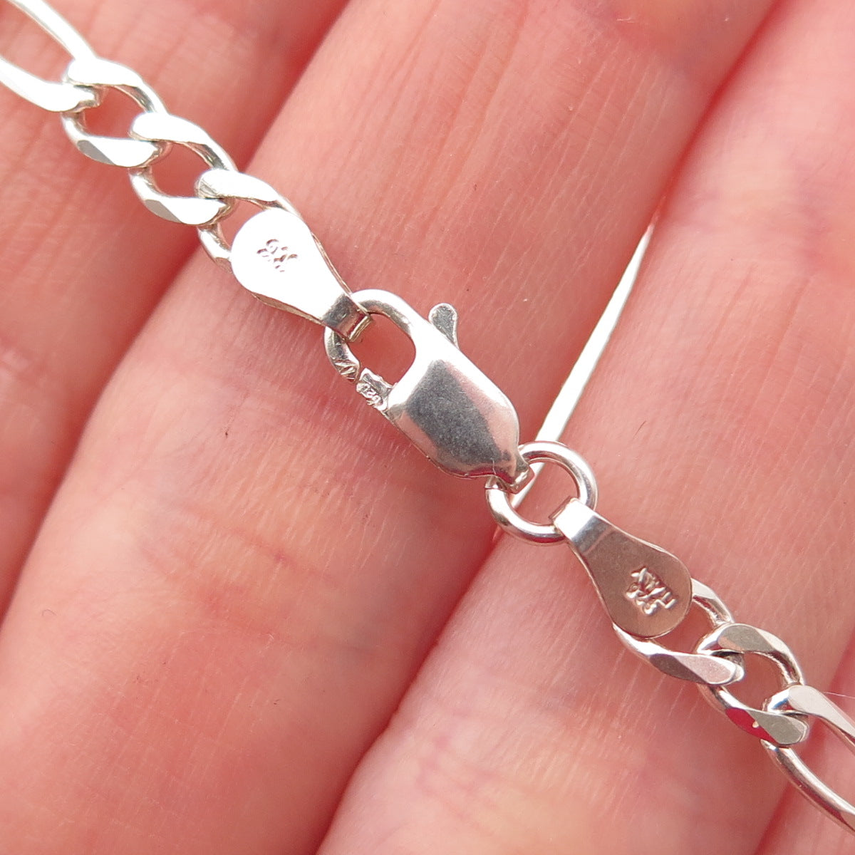 925 Sterling Silver Vintage Italy Figaro Link Bracelet 7"