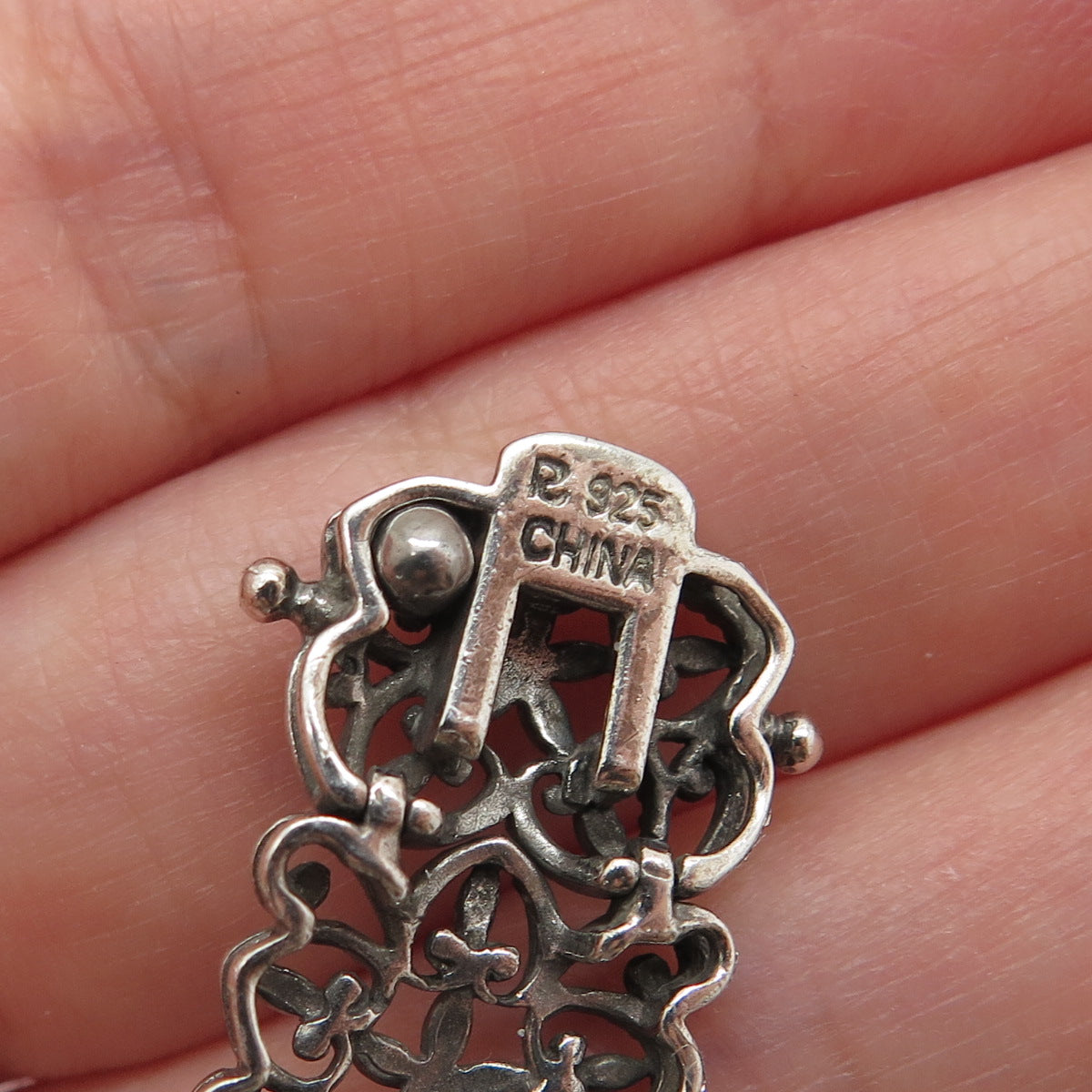 ROSS SIMONS Sterling Silver Vintage Flower & Heart Oxidized Link Bracelet 7.25"