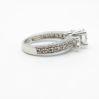 925 Sterling Silver Nevada Silver Round-Cut C Z Ring Size 5.25
