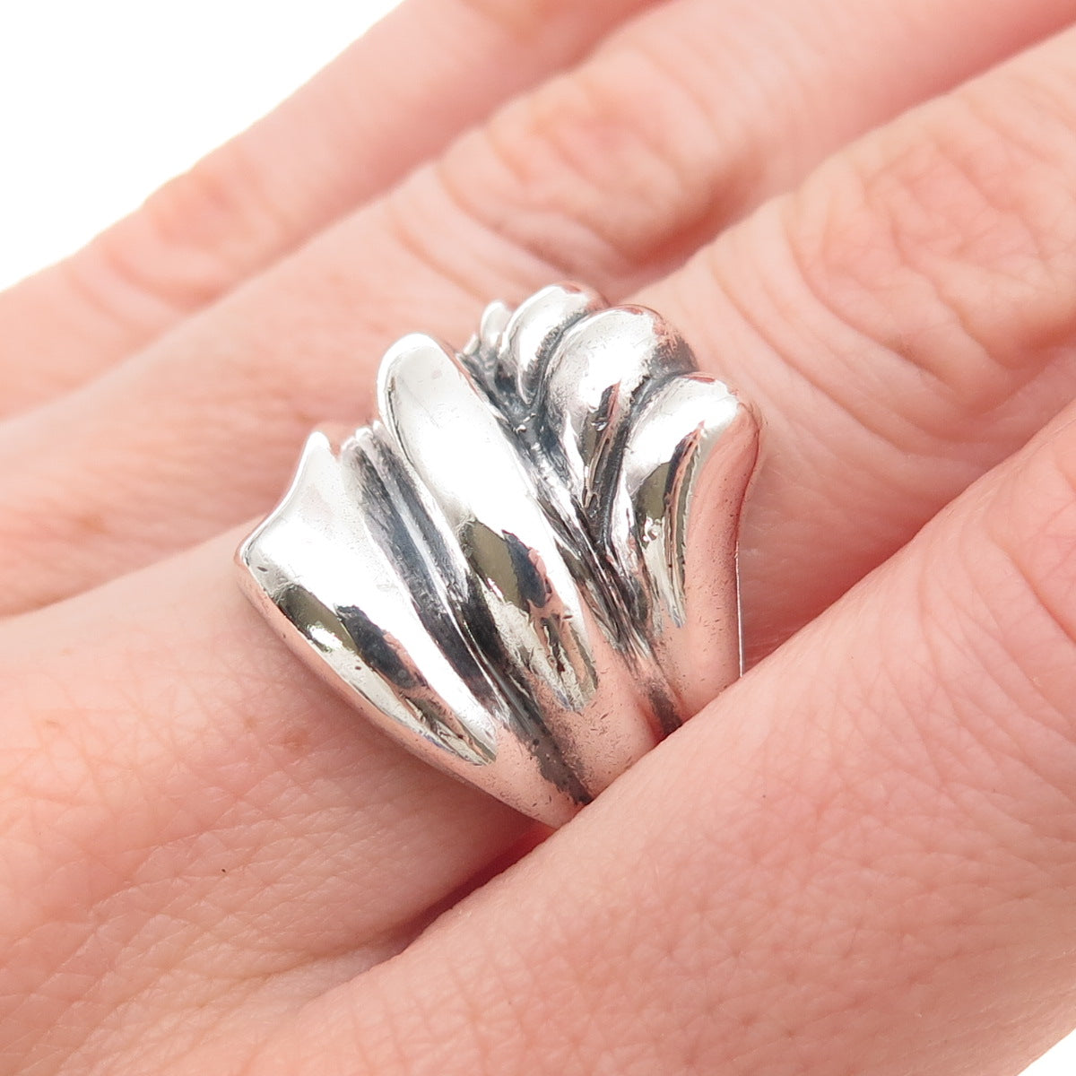 925 Sterling Silver Vintage Modernist Oxidized Ring Size 7.75