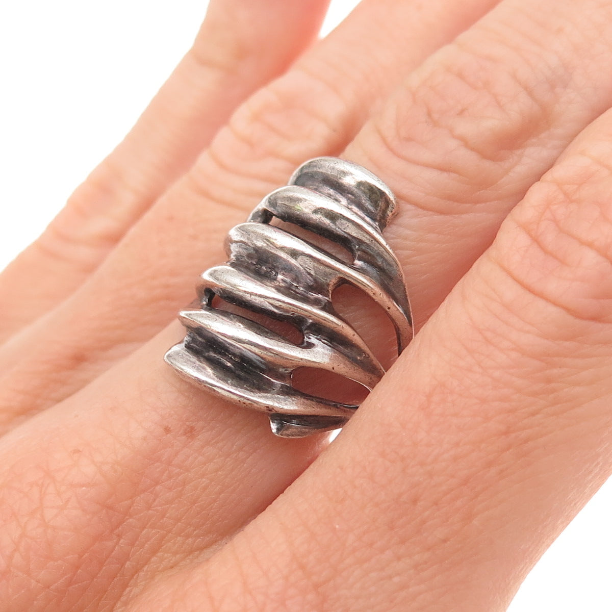 925 Sterling Silver Vintage Modernist Oxidized Ring Size 6.75