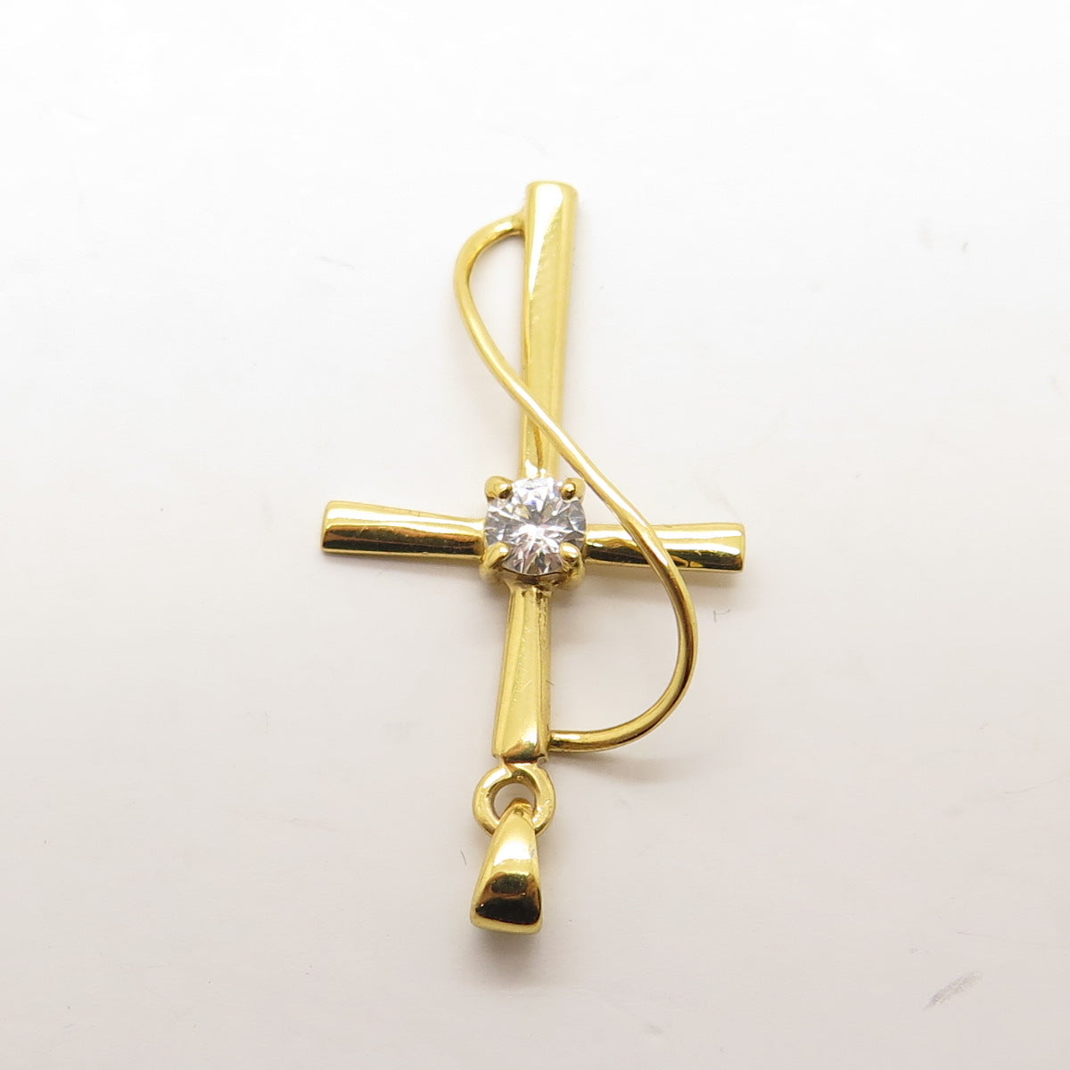 HAN 925 Sterling Silver Gold Plated Round-Cut Shaped C Z Cross Pendant