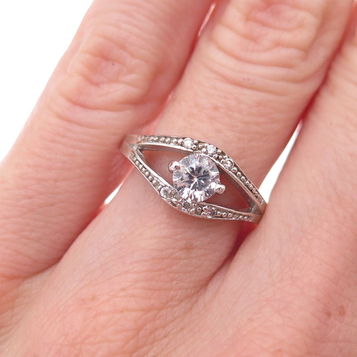 Sapna 925 Sterling Silver Round-Cut C Z Engagement Ring Size 6